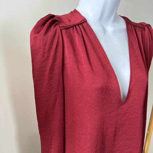 New Without Tags Express Top - Picture 5 of 6